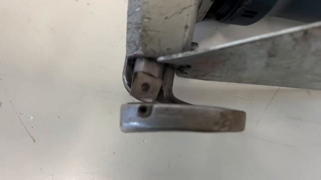 Köp Plåtsax Bosch GSC 160 på Klaravik смотреть онлайн