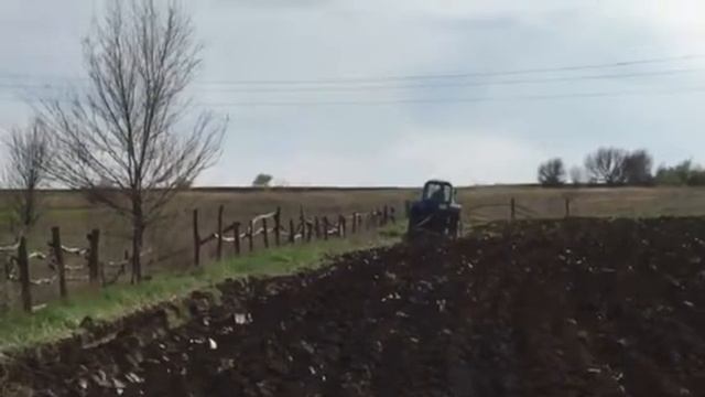Весенняя вспашка огорода под картофель смотреть онлайн