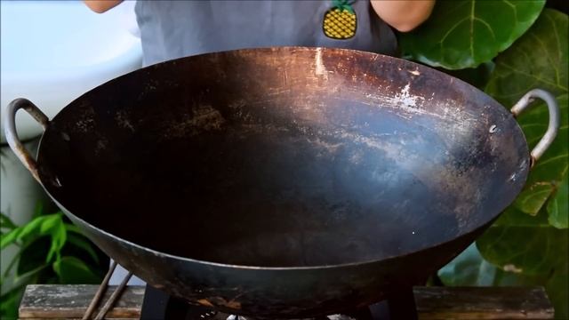 Yunnan Rice Noodle Dip With Lime, Herbs, And Chili (柠檬撒)