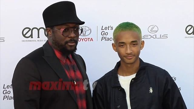 will.i.am and Jaden Smith EMA’s 27th Annual Awards Gala Green Carpet смотреть онлайн