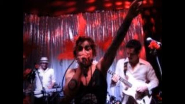 LANLAN PARABENS FELIZ ANIVERSARIO TEAMO COM PAIXÃO GATA смотреть онлайн