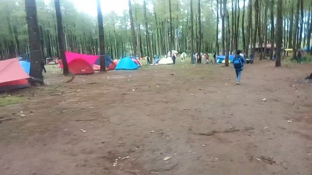 Hutan Pinus Lembanna, Malino, 01 Januari 2020. With Wandi, Om Bobby, Reza, Ancha, & Sahabat Pajokka