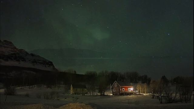Nordlysbilder. Foto: Unni Lillehaug Lorentsen смотреть онлайн