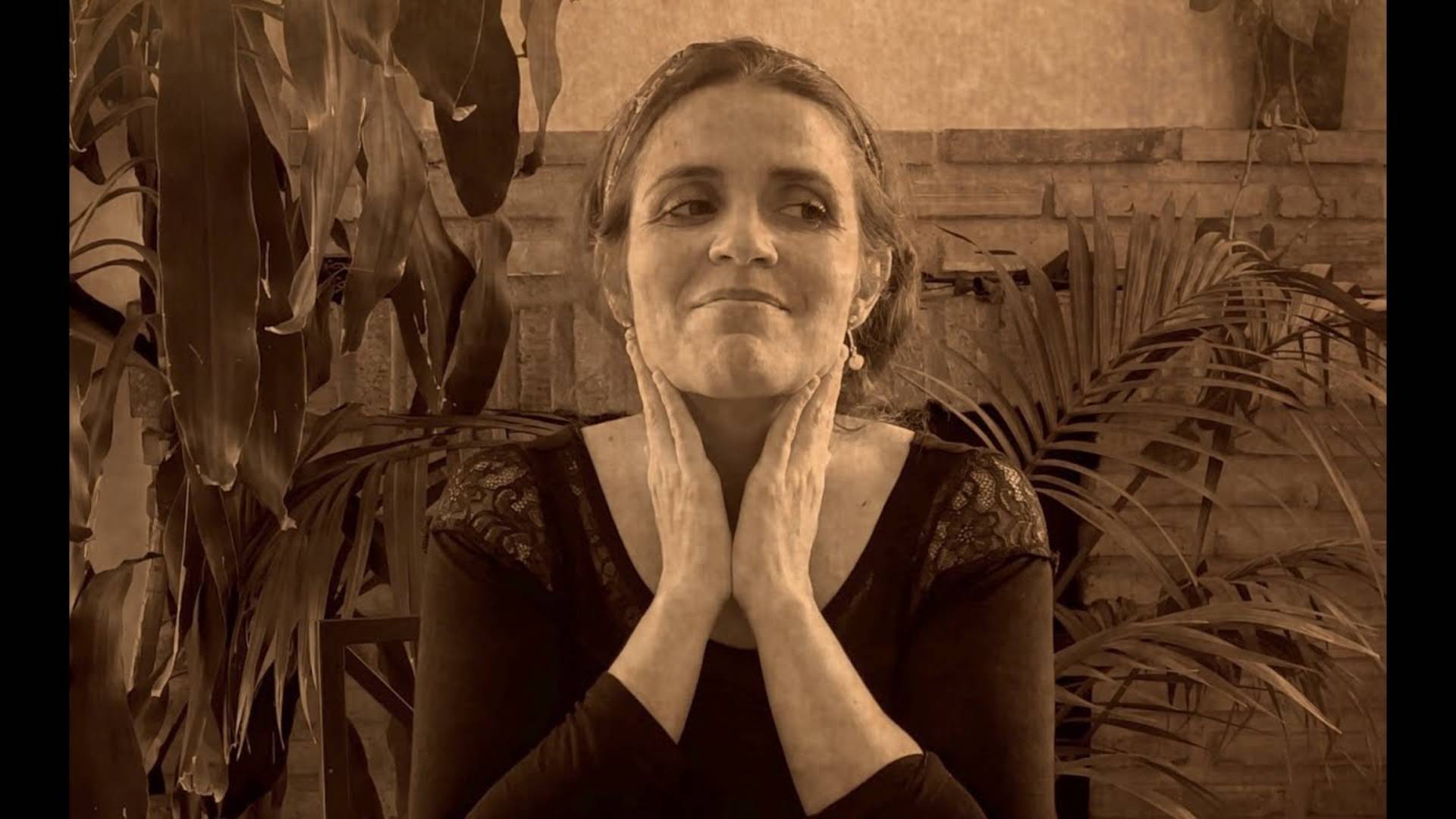 «Ана Алькаиде – Ностальгия (официальное видео)» смотреть онлайн