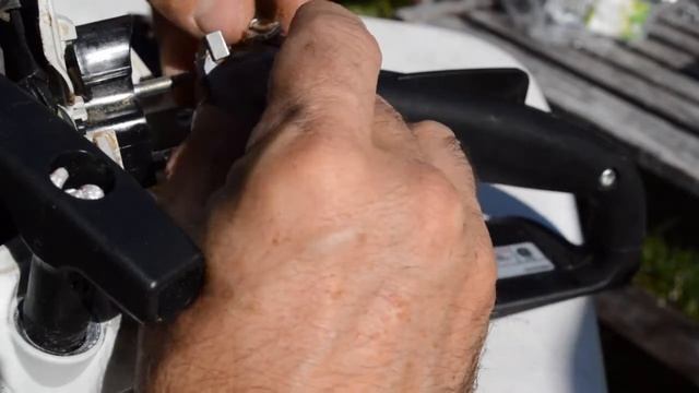 Fix a Stihl chainsaw that doesn't start, model MS 170 смотреть онлайн