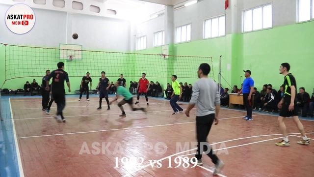 1989 vs 1992 Кара-Кулжа ВОЛЕЙБОЛ 29.02.20/орто МУУНДАР аралык турнир смотреть онлайн
