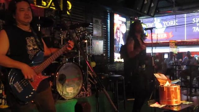 HOT TUNA BAR.Pattaya.Thai. Still loving you. BOB..25.02.2015. смотреть онлайн