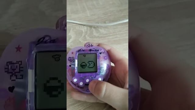 как пользоваться тамагочи (виртуальный питомец тамагочи ) смотреть онлайн