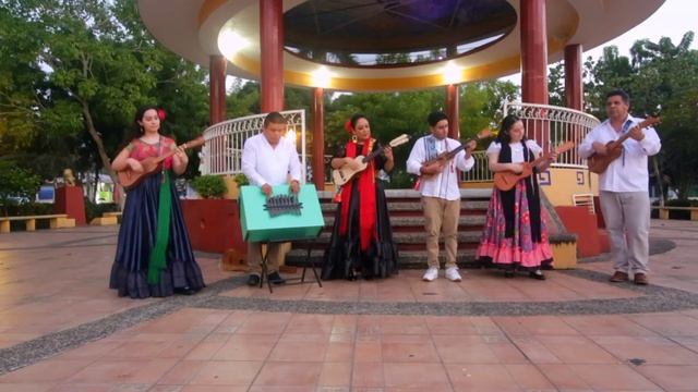 Son de Mar. La Indita смотреть онлайн