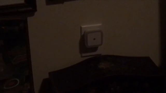 Elecrainbow® 0.8W LED Night Light with Automatic Dusk to Dawn Sensor смотреть онлайн