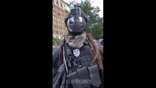 Интервью Riot'a во время протеста в DC (RUS) смотреть онлайн