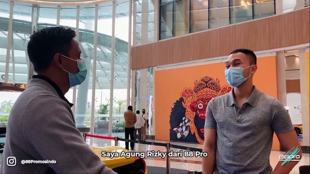 Sports Car 10 Miliar Bisa Apa Aja Sih? (Review Ferrari 488 Spider Indonesia) смотреть онлайн