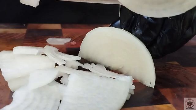 Овощи фаршированные мясом. Казан. Овощи. Мясо. Костер. смотреть онлайн