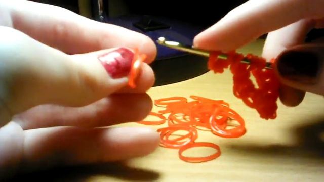 Звезда из резинок.