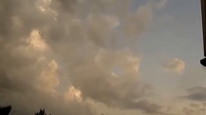 Пение птиц. Облака. Небо. (съёмка. Живые звуки и кино)