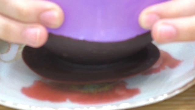 ШОКОЛАДНЫЕ ВАЗОЧКИ ДЛЯ МОРОЖЕНОГО. How to make Balloon Chocolate Bowls смотреть онлайн