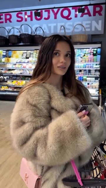 🤑💸ПРОДАЛАСЬ спикеру 🤡