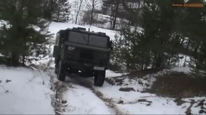 На внедорожниках и советском Грузовике ГАЗ 66, в экстремальном отдыхе на бездорожье в грязи.