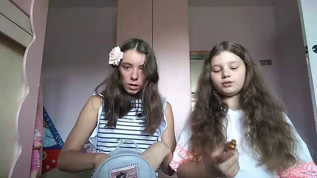 Что в моем рюкзаке? Мой рюкзак VS Алисина сумка! смотреть онлайн