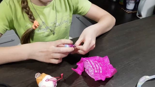 Распаковка Пикми Попс. Pikmi Pops Ароматизированная игрушка смотреть онлайн