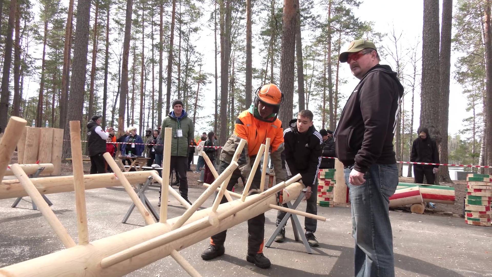 Межрегиональный этап Чемпионата «Профессионалы» по компетенции «Вальщик леса» проходит в Марий Эл смотреть онлайн