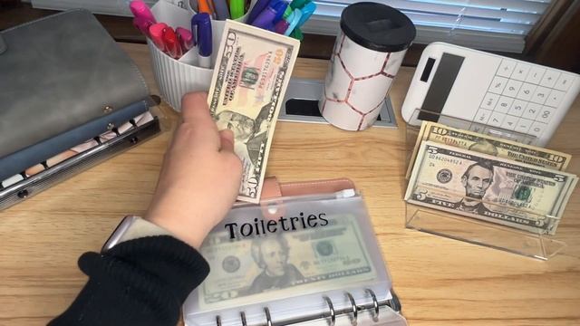 Cash Unstuffing with “helper” | Cash Envelope System | Back to Bank смотреть онлайн