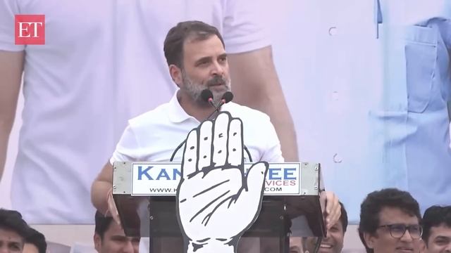 Rahul Gandhi campaigns for Kanhaiya Kumar, mocks PM Modi for giving interview to his “stooges” смотреть онлайн
