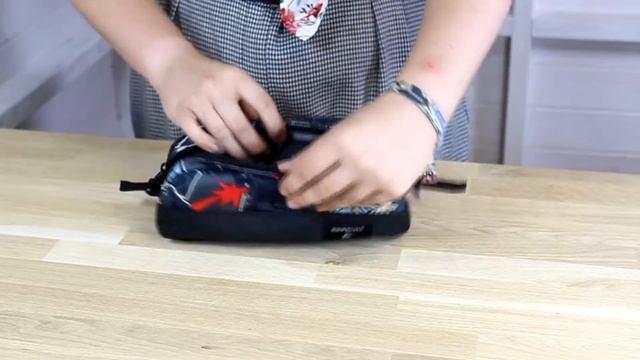 Quiksilver Tasmen Pencil Case In Iron Gate смотреть онлайн