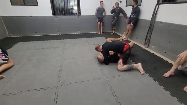 Luchas sin kimono, finalizaciones, inversiones y más. смотреть онлайн