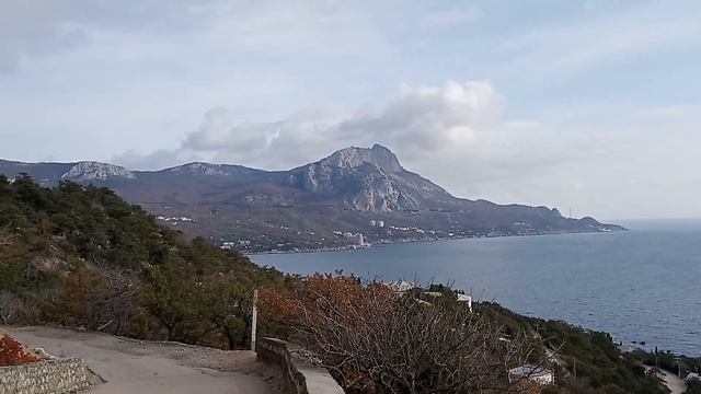 Пляж Ласпи и Батилиман смотреть онлайн