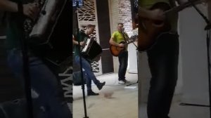 Зажигательный хит«Я куплю себе змею»
