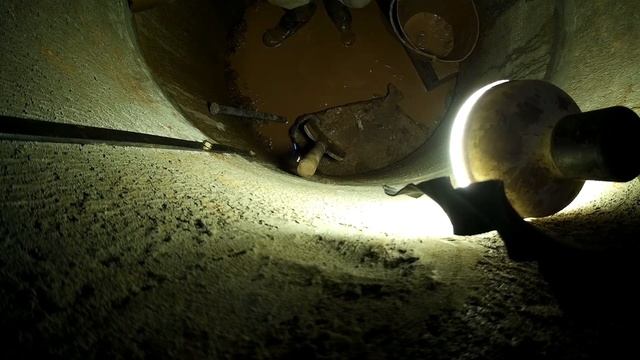 как выкопать колодец и не поломать кольца камнями смотреть онлайн