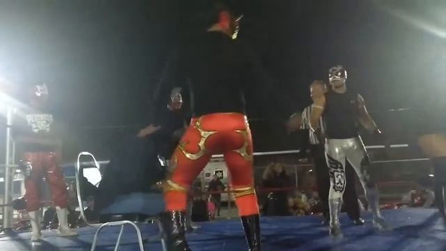 Iron Black, Radamantis y Diamante Negro Segundo vs Angel Azteca Jr, Cobra Oriental y Espacial смотреть онлайн