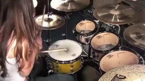 Шикарная_игра_на_барабанах (1)