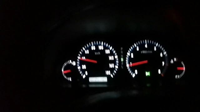 Длиннобазая Газель уходит с курса от бокового ветра, трасса Кемерово Новокузнецк, гололёд. смотреть онлайн