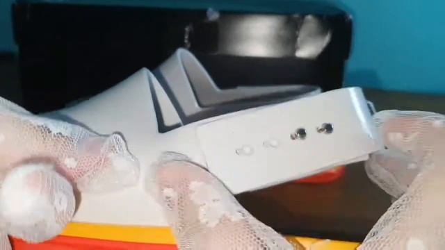 jasatitip_serpong | Unboxing dan review sepatu melissa carbon. Warna white / black смотреть онлайн