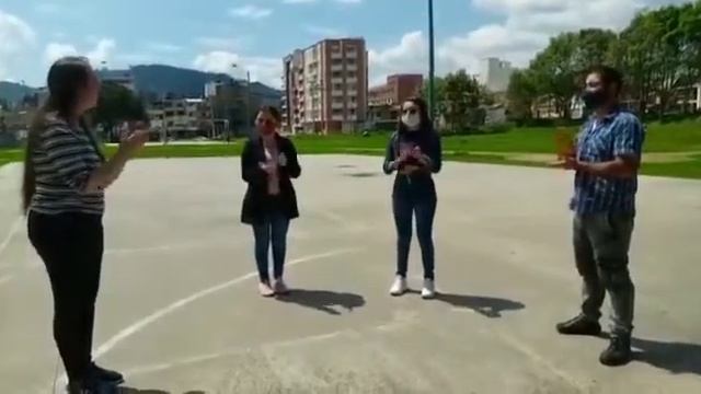 Canción, Si Tú Tienes Muchas Ganas De Aplaudir.