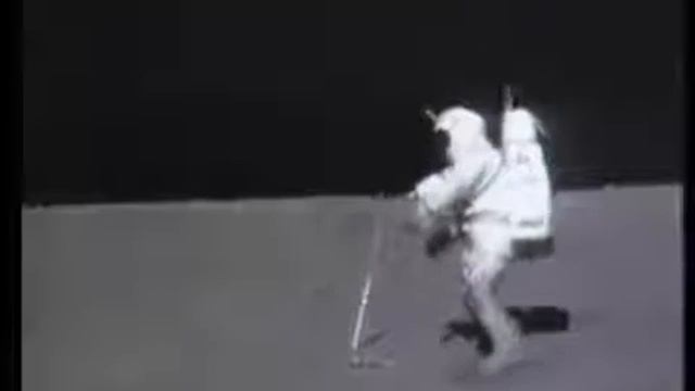КОГДА ТЫ УРАНЕШЬ МОЛОТОК НА КОСМОСЕ ;))) И ЭТО СТАНЕТ БОЛЬШОЕ ПРОБЛЕМА... смотреть онлайн