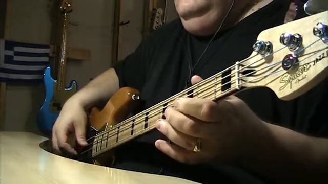Fleetwood Mac Seven Wonders Bass Cover смотреть онлайн