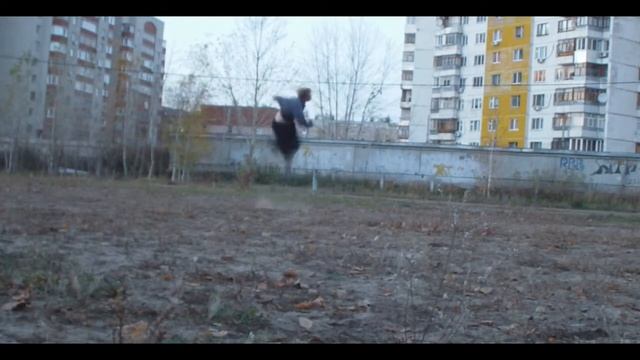 cartwheel + backflip twist:)Учу винты:)) смотреть онлайн