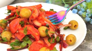 Он был съеден за 2 минуты. Весь секрет в заправке салата. И готовится быстро, просто