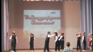 Танец с мобильными телефонами