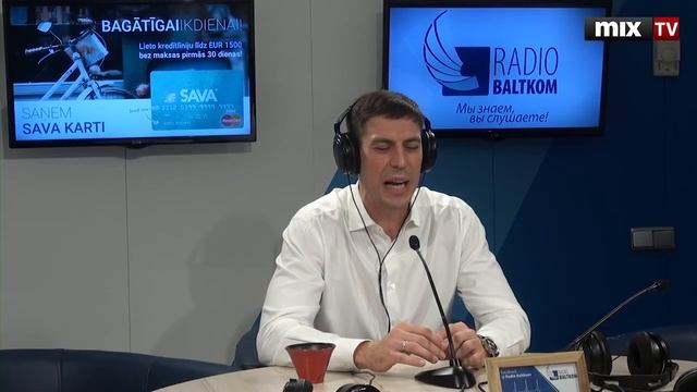 Актер Дмитрий Дюжев в программе "Разворот" #MIXTV смотреть онлайн