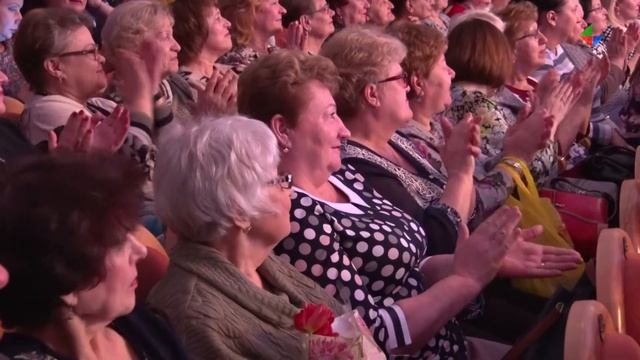 Как поздравляли лесничанок на общегородском праздничном вечере