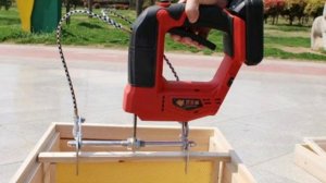 Бишейкер ДачаTV. Акамуляторный стряхиватель пчёл с рамок.