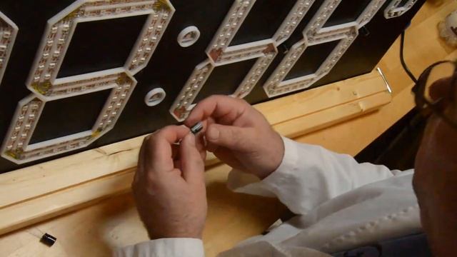 How to 3D Print a Giant LED Sign (Part 15): Sign Assembly смотреть онлайн