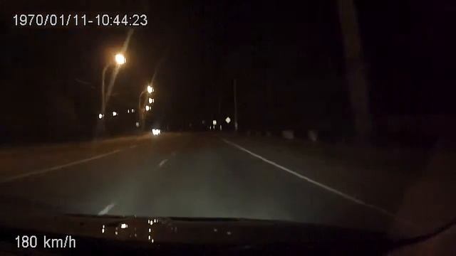 EvoX чип Ouch (350+ л.с.) vs BMW X5M stage 1 (600+ л.с.) заезд 1 смотреть онлайн