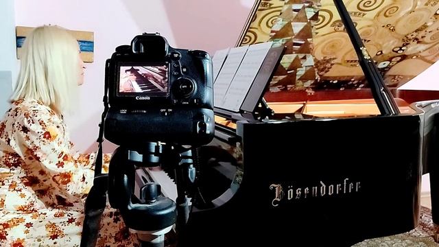 Роял | Bösendorfer Artist Series Gustav Klimt | Black Grand Piano | Fabrizio Paterlini | Wind Song смотреть онлайн