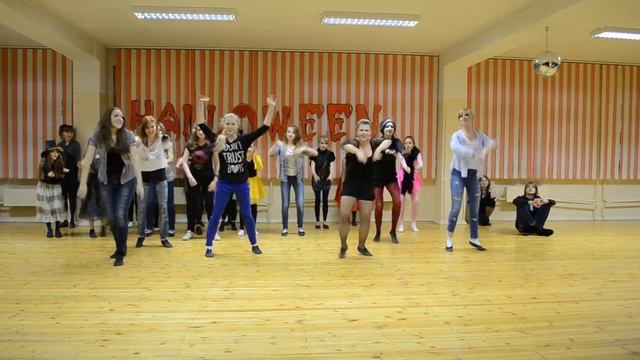 Эксклюзив - Веселая танец. Или Опа Колбаса. 31.10.12г. смотреть онлайн