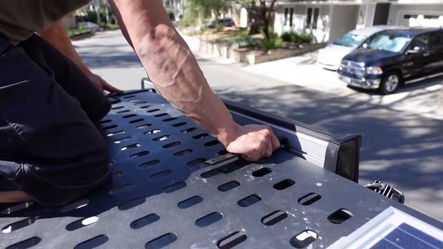 KICKASS Instant Ensuite Camping Shower Tent Awning смотреть онлайн